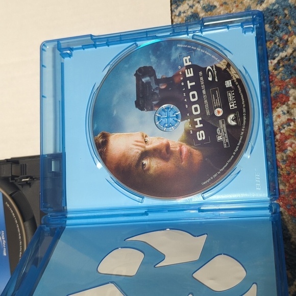 Misc. Titles Lot of 6 Blu Ray DVD's - Used Mixed Genres - Picture 8 of 8